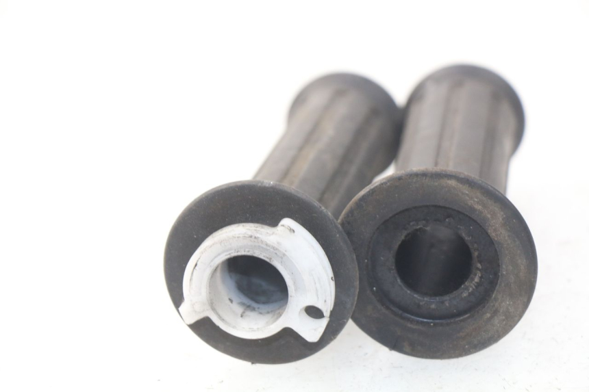 photo de GASGRIFF SUZUKI UC EPICURO 125 (1999 - 2003) - Detailansicht des Bauteils