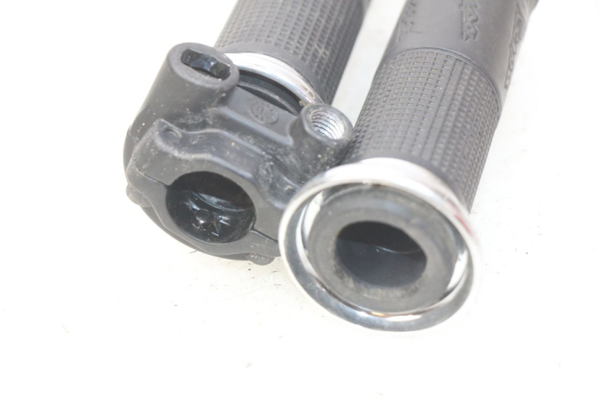 photo de GASGRIFF PIAGGIO VESPA GTS IGET ABS 125 (2017 - 2023) - Detailansicht des Bauteils