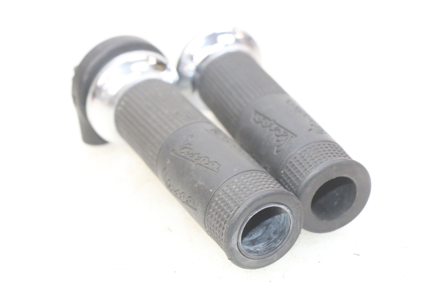 photo de GASGRIFF PIAGGIO VESPA GTS IGET ABS 125 (2017 - 2023) - Gesamtansicht des Produkts