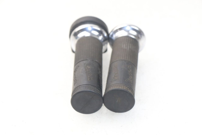 photo de GASGRIFF PIAGGIO VESPA LX IE 125 (2010 - 2012) - Alternative Perspektive