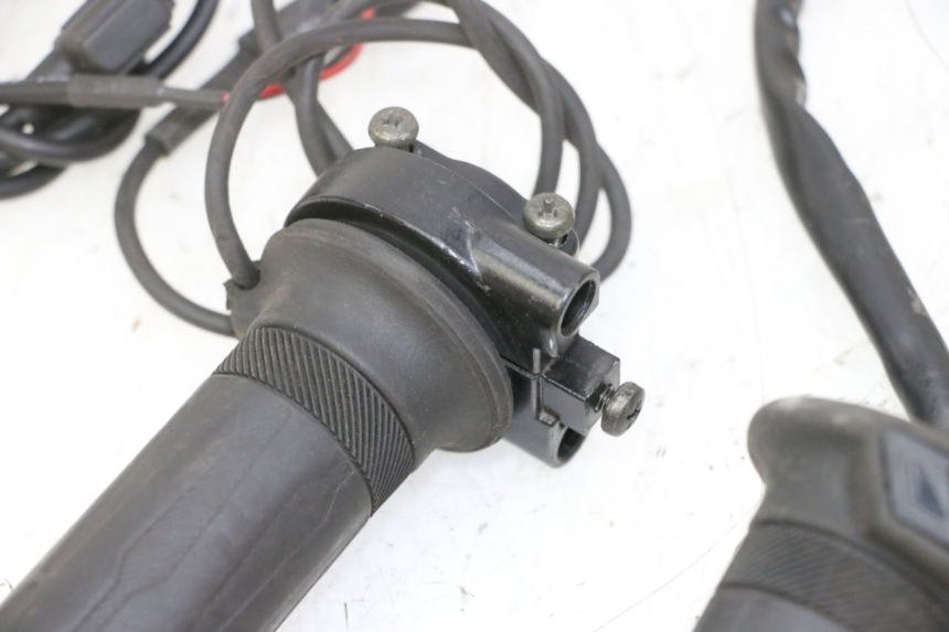 photo de GASGRIFF YAMAHA XMAX X-MAX 125 (2006 - 2009) - Kennzeichnungen und Originalreferenzen