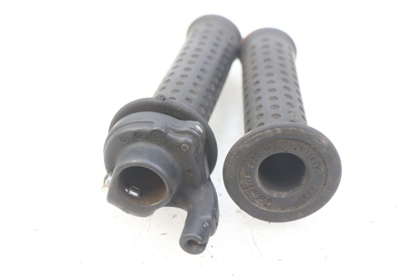 photo de GASGRIFF PIAGGIO X8 125 (2004 - 2007) - Zoom auf Gebrauchszustand