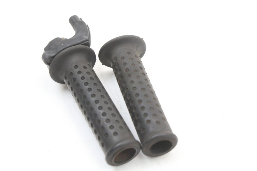 photo de GASGRIFF PIAGGIO X8 125 (2004 - 2007) - Zoom auf Gebrauchszustand