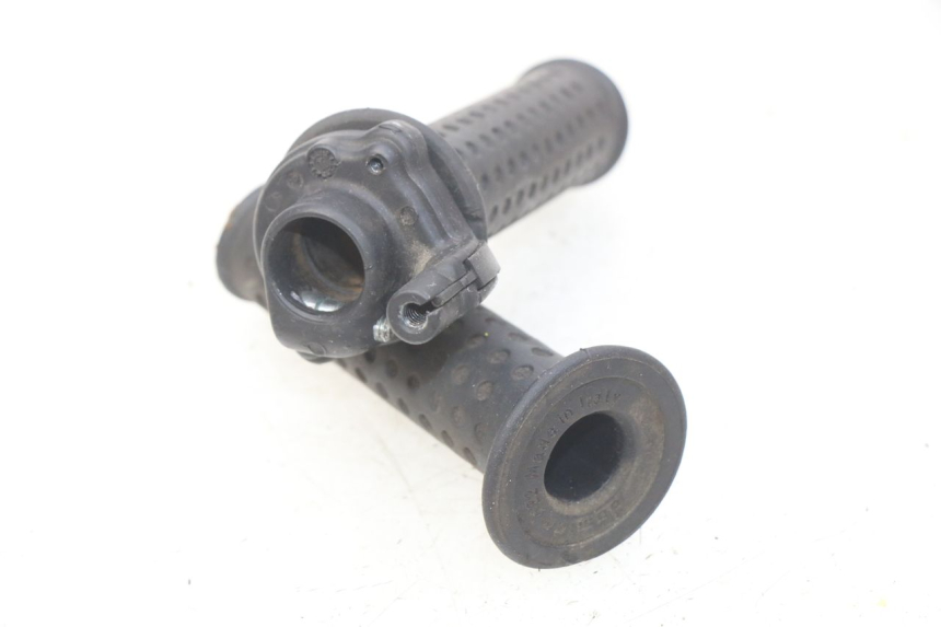 photo de GASGRIFF PIAGGIO X9 EVOLUTION 125 (2003 - 2007) - Detailansicht des Bauteils