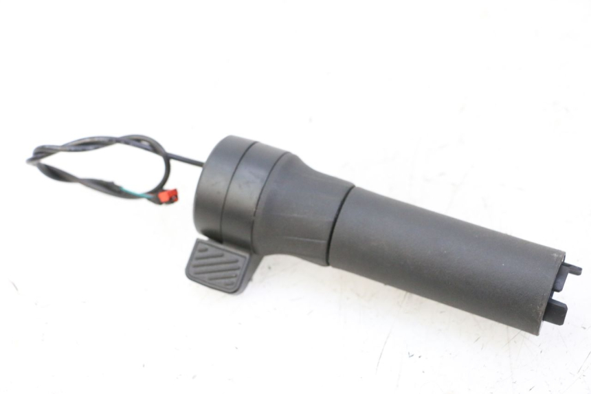 photo de GASGRIFF SEGWAY NINEBOT ZT3 PRO 1 - Hauptansicht