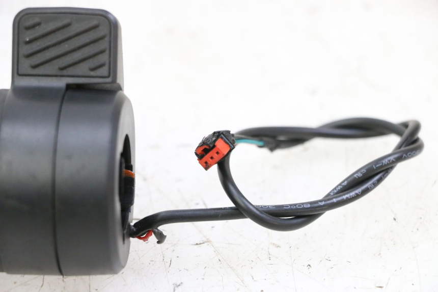 photo de GASGRIFF SEGWAY NINEBOT ZT3 PRO 1 - Oberflächenzustand und Material