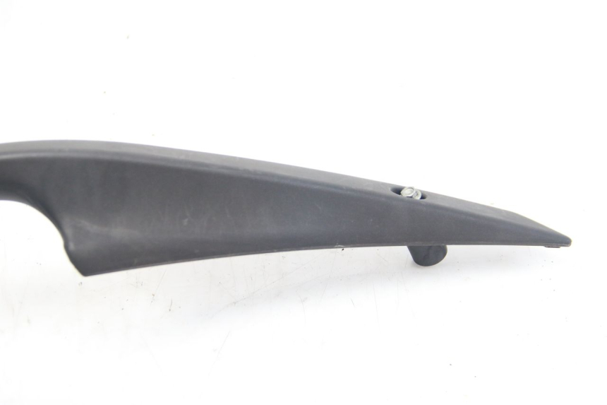 photo de HINTERRADGRIFF APRILIA ATLANTIC 500 (2002 - 2003) - Details der Befestigungspunkte