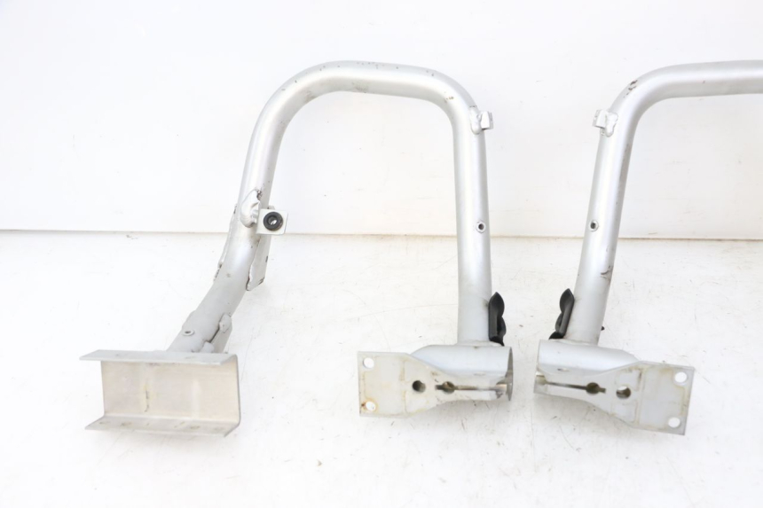 photo de HINTERRADGRIFF BMW C1 125 (2000 - 2003) - Details der Befestigungspunkte