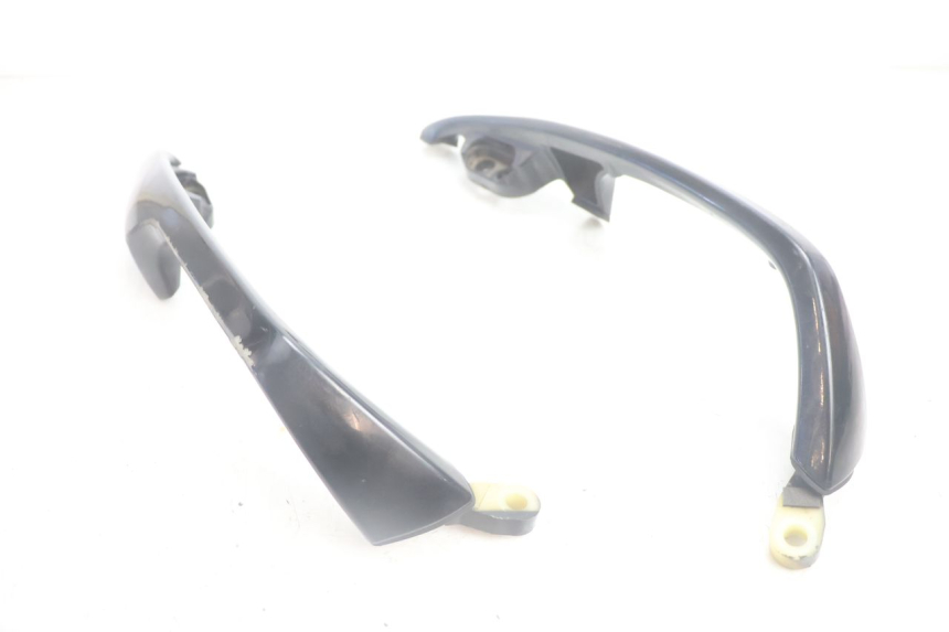 photo de HALTEGRIFF SUZUKI BURGMAN EXECUTIVE ABS 650 (2006 - 2012) - Charakteristische Merkmale