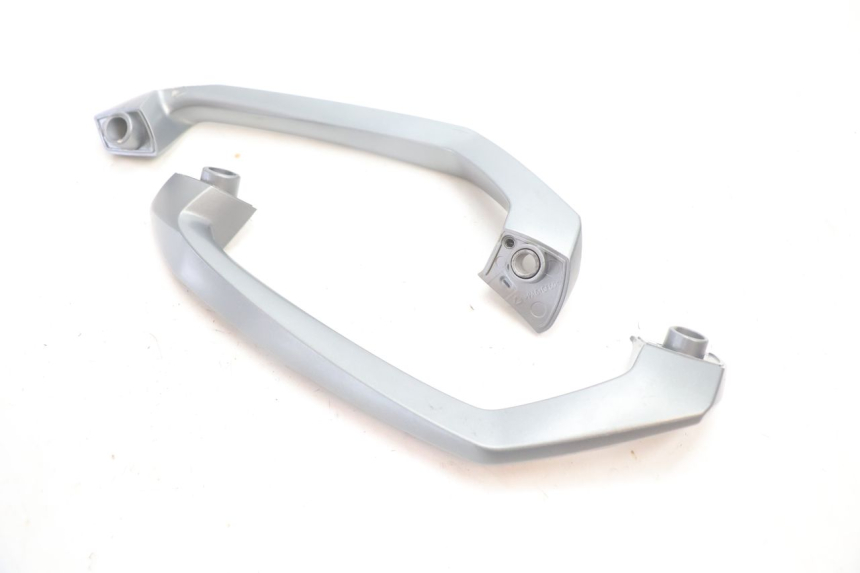 photo de HALTEGRIFF BMW C SPORT 650 (2015 - 2021) - Oberflächenzustand und Material