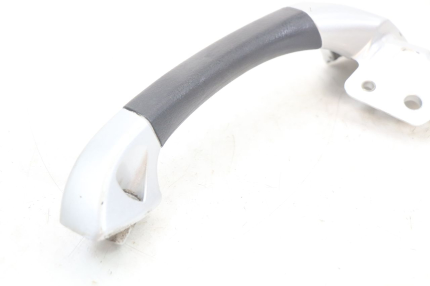 photo de RECHTER HINTERER GRIFF PIAGGIO MP3 LT 400 (2007 - 2012) - Zoom auf Gebrauchszustand