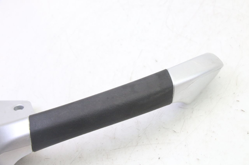 photo de RECHTER HINTERER GRIFF PIAGGIO MP3 RL 250 (2006 - 2010) - Alternative Perspektive