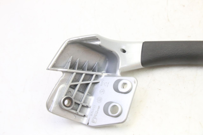 photo de RECHTER HINTERER GRIFF PIAGGIO MP3 RL 250 (2006 - 2010) - Gesamtansicht des Produkts