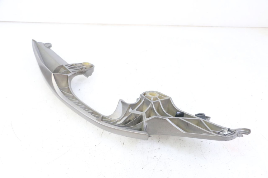 photo de HALTEGRIFF RECHTS HONDA NTV DEAUVILLE ABS 700 (2007 - 2016) - Details der Befestigungspunkte