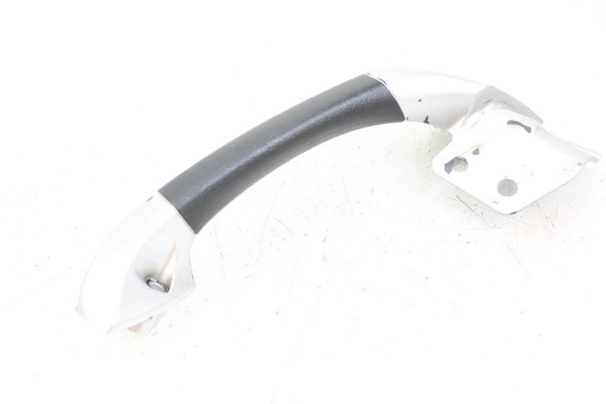 photo de RECHTER HINTERER GRIFF PIAGGIO MP3 LT 400 (2007 - 2012) - Zoom auf Gebrauchszustand