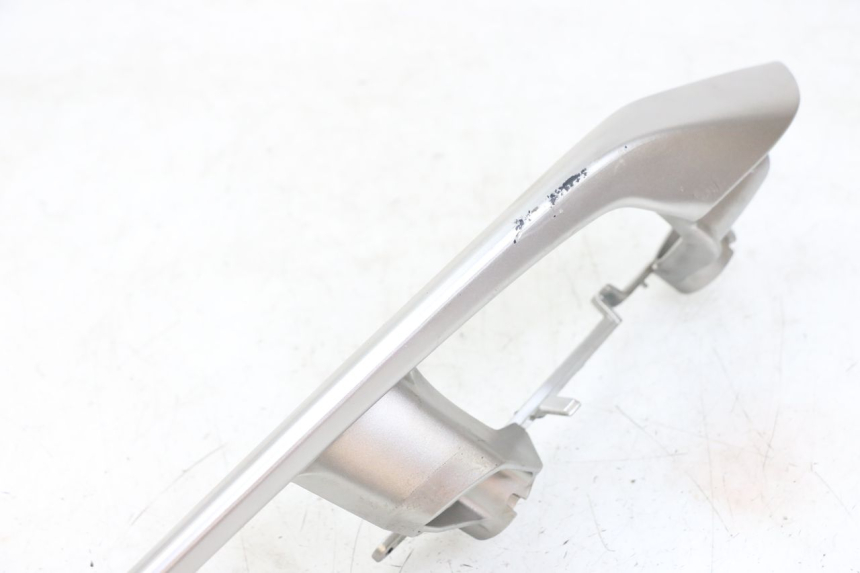 photo de RECHTER HINTERER GRIFF YAMAHA XMAX X-MAX ABS 125 (2017 - 2020) - Detailansicht des Bauteils