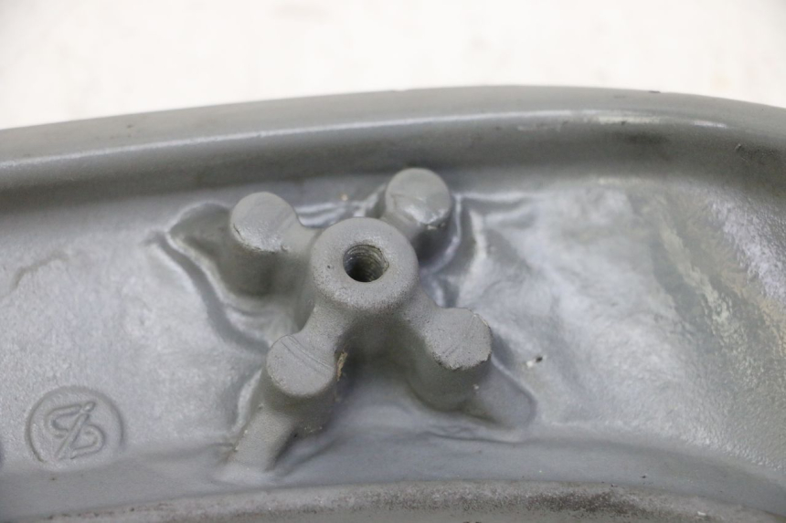 photo de HINTERRADGRIFF PEUGEOT ELYSTAR 50 (2002 - 2014) - Technische Nahaufnahme