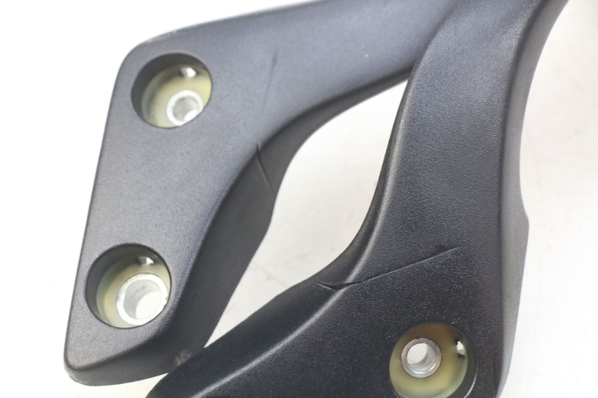 photo de HINTERRADGRIFF HONDA FES PANTHEON 2T 125 (1998 - 2002) - Alternative Perspektive