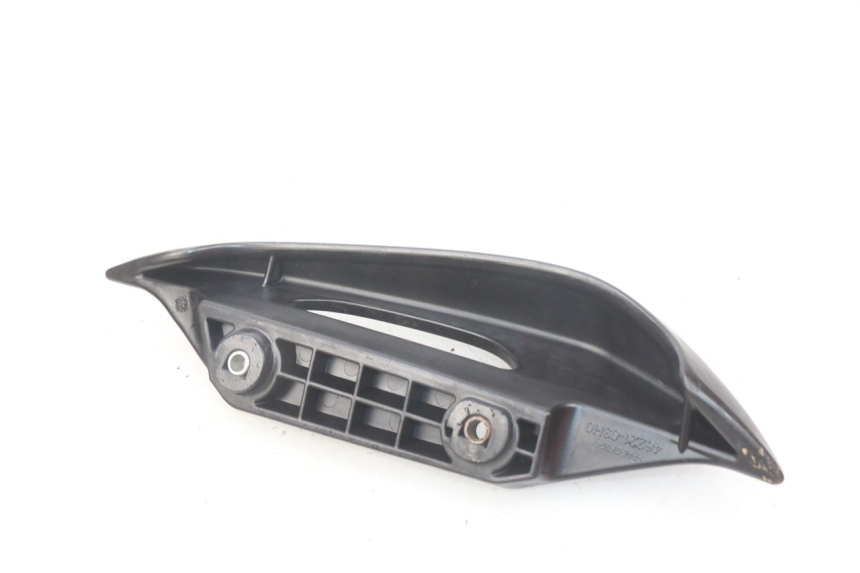 photo de LINKE HINTERE GRIFF SUZUKI BURGMAN 125 (2007 - 2014) - Technische Nahaufnahme