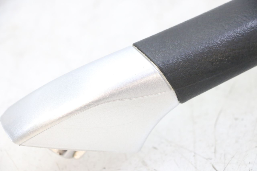 photo de HALTEGRIFF LINKS PIAGGIO MP3 LT 300 (2010 - 2016) - Detailansicht des Bauteils