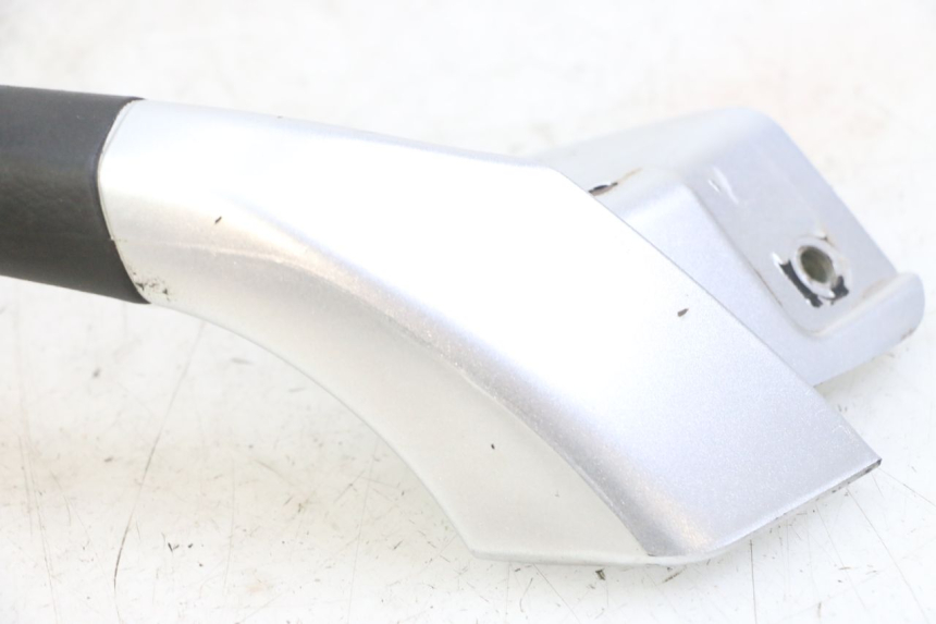 photo de HALTEGRIFF LINKS PIAGGIO MP3 LT 300 (2010 - 2016) - Zoom auf Gebrauchszustand