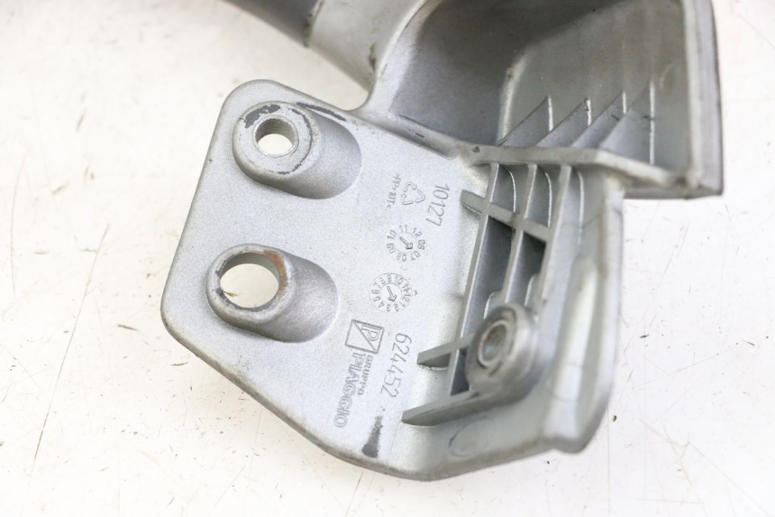 photo de HALTEGRIFF LINKS PIAGGIO MP3 125 (2006 - 2014) - Technische Nahaufnahme