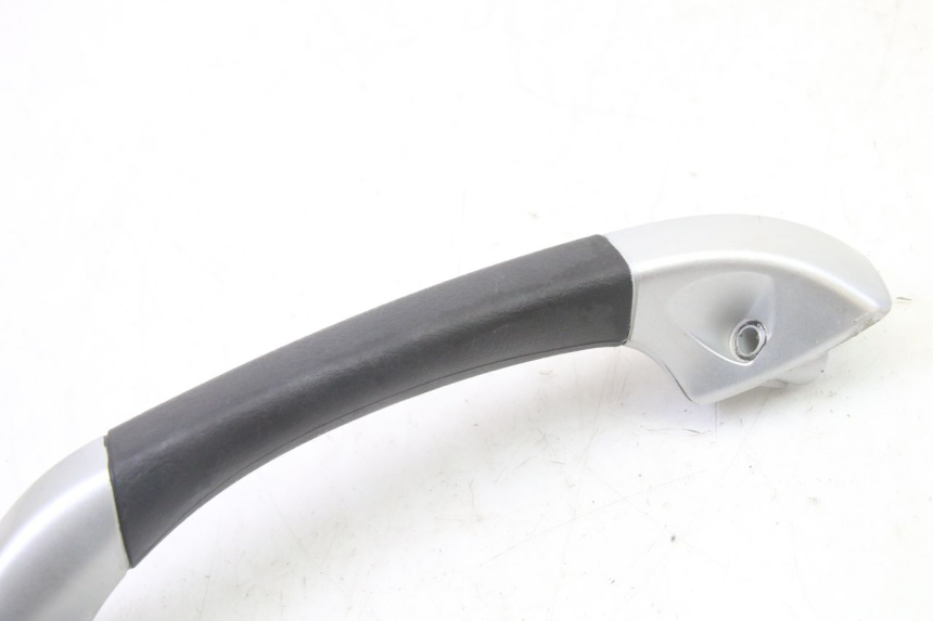 photo de HALTEGRIFF LINKS PIAGGIO MP3 RL 250 (2006 - 2010) - Zoom auf Gebrauchszustand