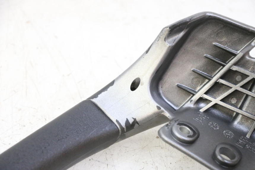 photo de HALTEGRIFF LINKS PIAGGIO MP3 125 (2006 - 2014) - Zoom auf Gebrauchszustand