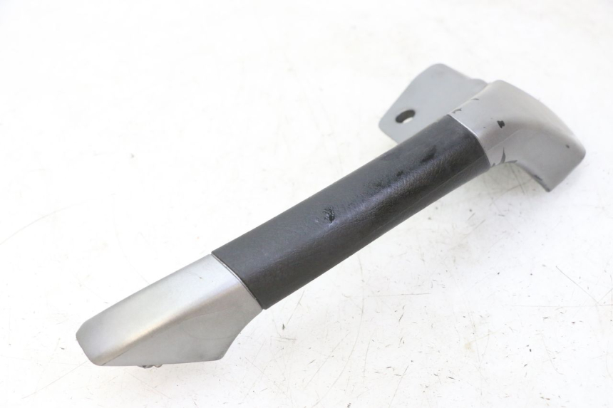 photo de HALTEGRIFF LINKS PIAGGIO MP3 125 (2006 - 2014) - Oberflächenzustand und Material