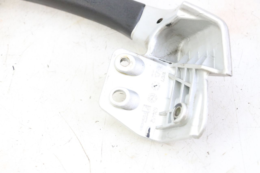 photo de HALTEGRIFF LINKS PIAGGIO MP3 RL 250 (2006 - 2010) - Oberflächenzustand und Material