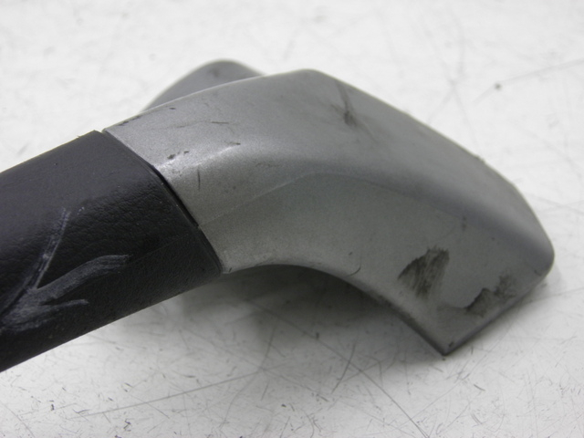 photo de HALTEGRIFF LINKS PIAGGIO MP3 RL 125 (2008 - 2009) - Detailansicht des Bauteils