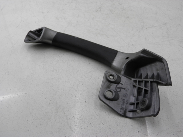 photo de HALTEGRIFF LINKS PIAGGIO MP3 RL 125 (2008 - 2009) - Zoom auf Gebrauchszustand