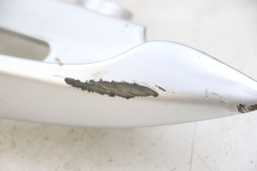 photo de LINKE HINTERE GRIFF SUZUKI BURGMAN 125 (2007 - 2014) - Zoom auf Gebrauchszustand