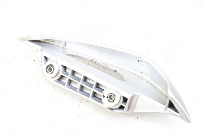 photo de LINKE HINTERE GRIFF SUZUKI BURGMAN 125 (2007 - 2014) - Technische Nahaufnahme