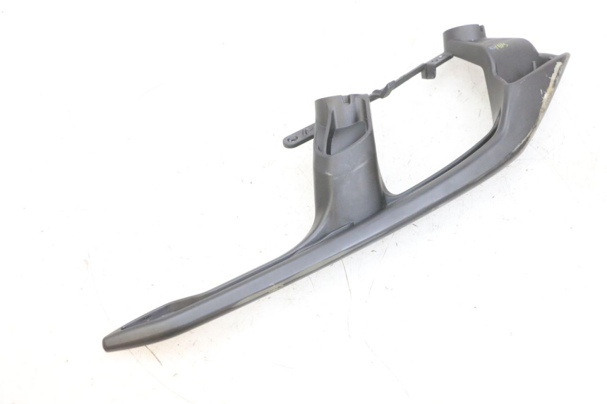 photo de HALTEGRIFF LINKS YAMAHA TRICITY 300 (2020 - 2024) - Details der Befestigungspunkte