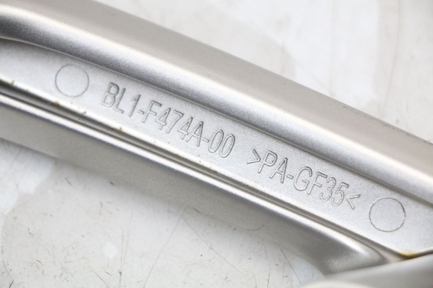 photo de LINKE HINTERE GRIFF YAMAHA XMAX X-MAX ABS 125 (2017 - 2020) - Oberflächenzustand und Material