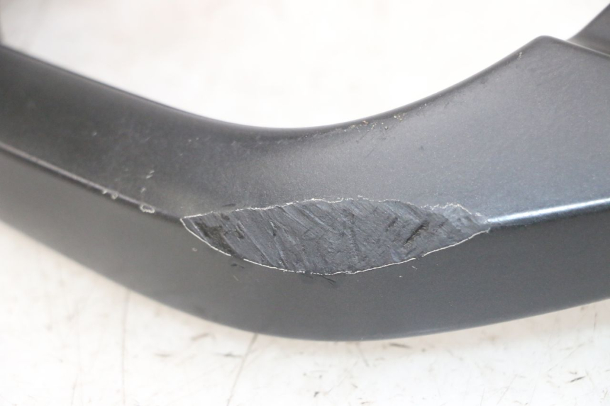 photo de LINKE HINTERE GRIFF YAMAHA X-MAX XMAX 125 (2010 - 2013) - Zoom auf Gebrauchszustand