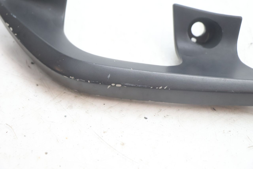 photo de LINKE HINTERE GRIFF YAMAHA X-MAX XMAX 125 (2010 - 2013) - Zoom auf Gebrauchszustand