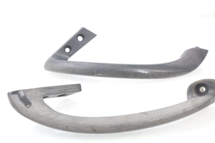 photo de HALTEGRIFF KYMCO GRAND DINK 250 (2002 - 2007) - Detailansicht des Bauteils