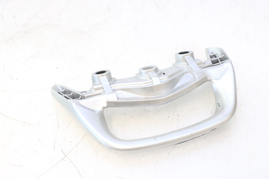 photo de HALTEGRIFF SUZUKI GSR 600 (2005 - 2012) - Detailansicht des Bauteils
