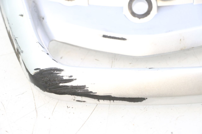 photo de HALTEGRIFF SUZUKI GSR 600 (2005 - 2012) - Oberflächenzustand und Material