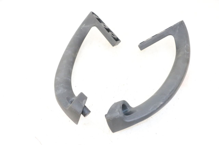 photo de HALTEGRIFF KYMCO GRAND DINK 125 (2008 - 2014) - Zoom auf Gebrauchszustand