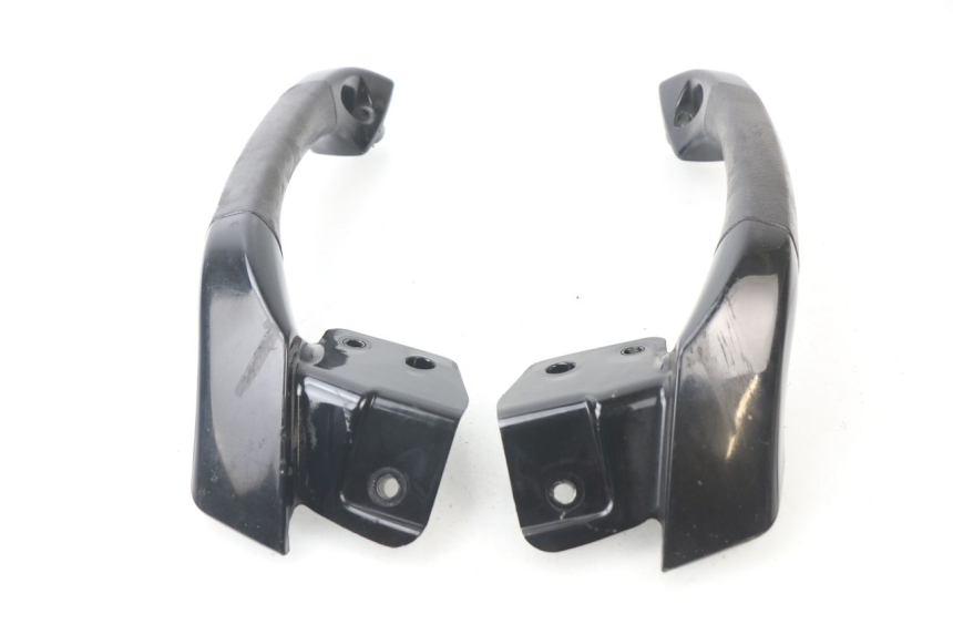 photo de HINTERRADGRIFF PIAGGIO MP3 LT 400 (2007 - 2012) - Kennzeichnungen und Originalreferenzen