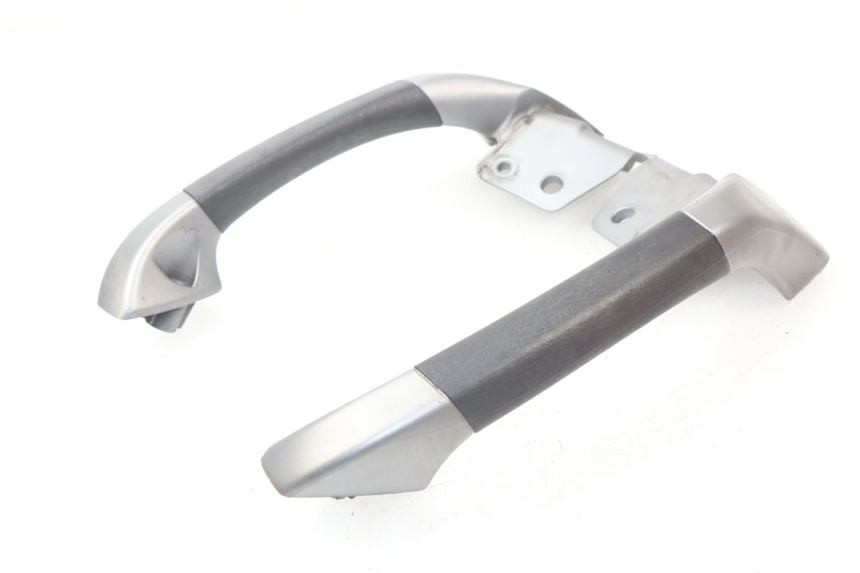 photo de HINTERRADGRIFF PIAGGIO MP3 125 (2006 - 2014) - Zoom auf Gebrauchszustand