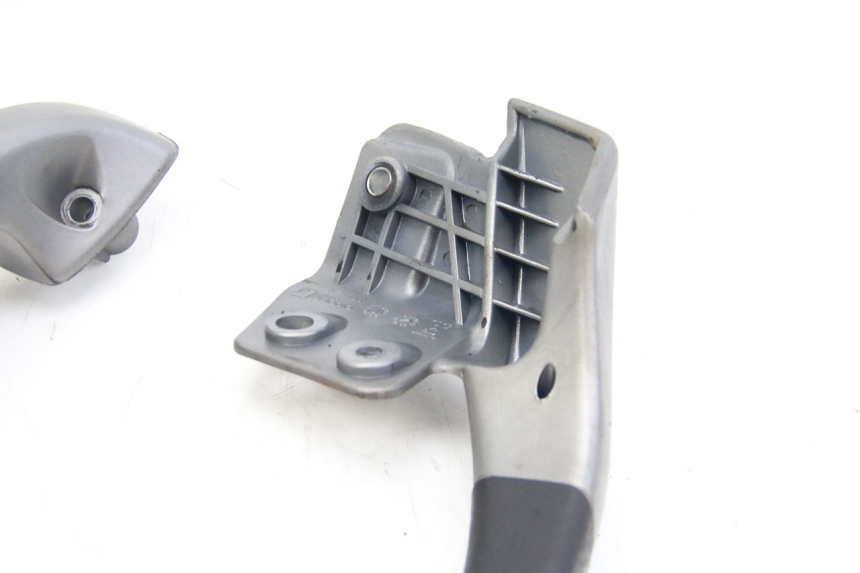 photo de HINTERRADGRIFF PIAGGIO MP3 125 (2006 - 2014) - Technische Nahaufnahme