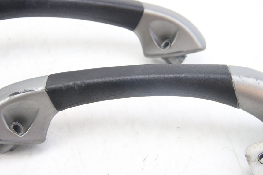 photo de HINTERRADGRIFF PIAGGIO MP3 125 (2006 - 2014) - Technische Nahaufnahme