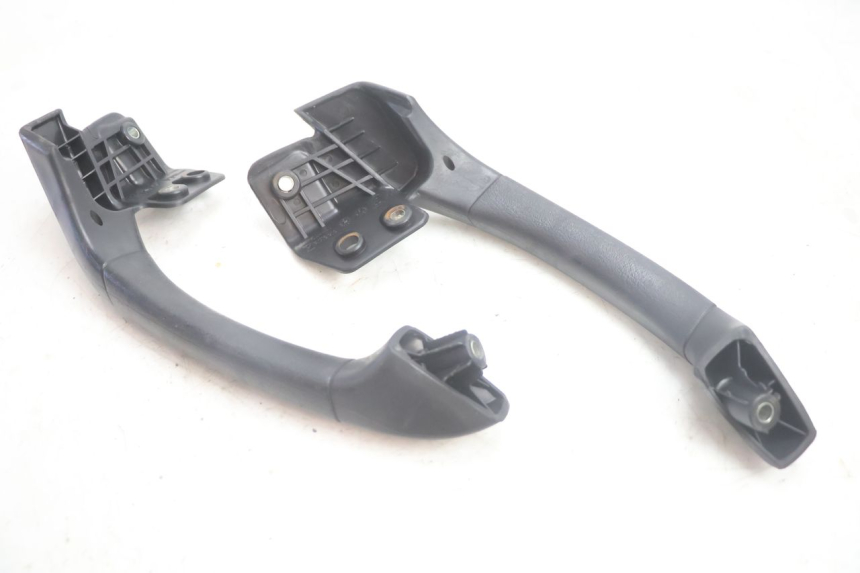 photo de HALTEGRIFF PIAGGIO MP3 500 (2011 - 2015) - Details der Befestigungspunkte