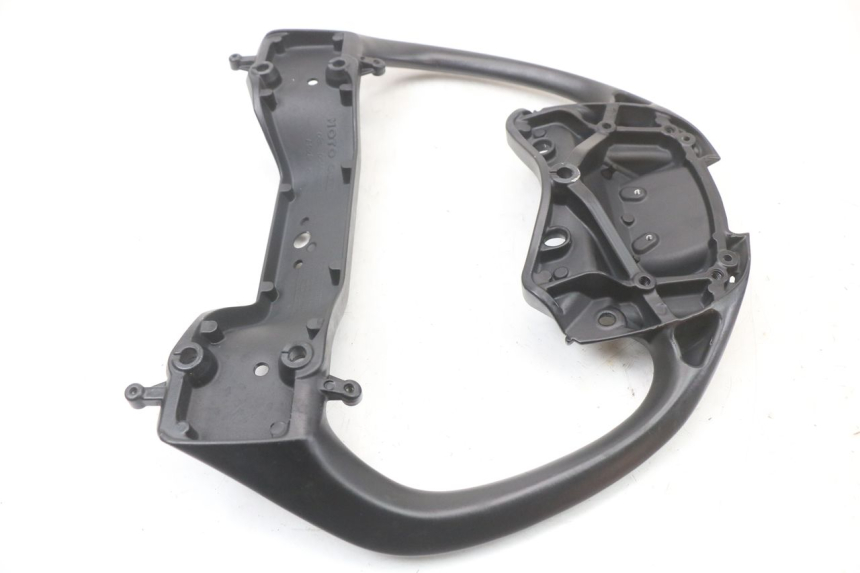 photo de HALTEGRIFF MOTO GUZZI NORGE 8V GT 1200 (2011 - 2016) - Kennzeichnungen und Originalreferenzen