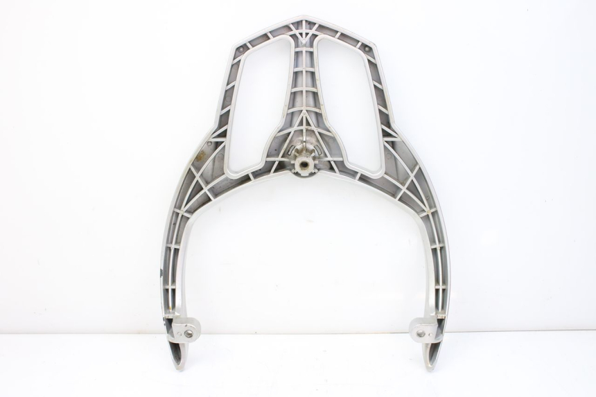 photo de HINTERRADGRIFF KEEWAY OUTLOOK 125 (2007 - 2013) - Alternative Perspektive