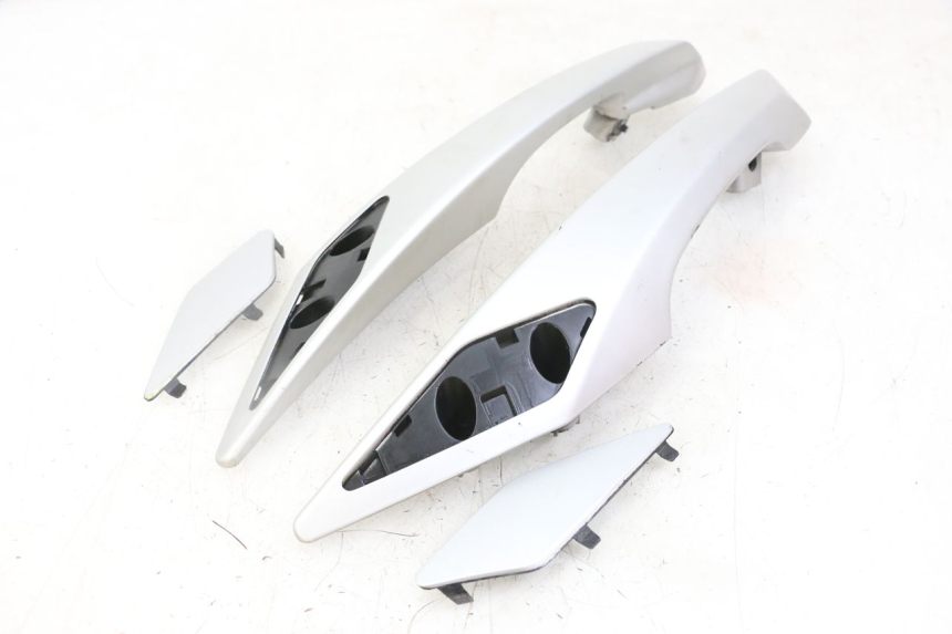 photo de HINTERRADGRIFF PEUGEOT SATELIS 125 (2010 - 2012) - Hauptansicht